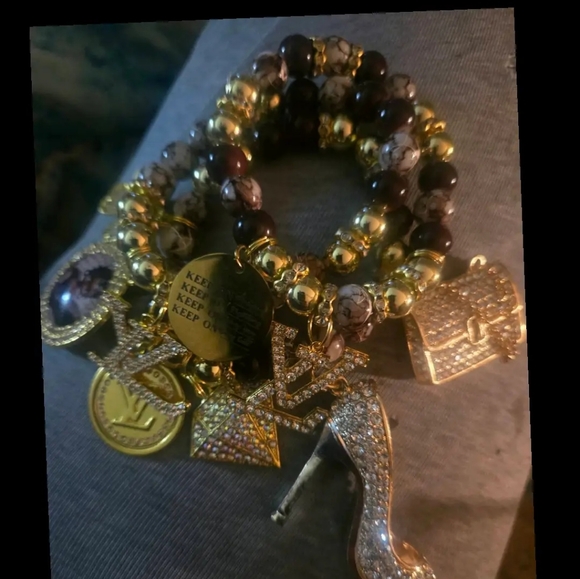 4 stack bracelets - Picture 13 of 15